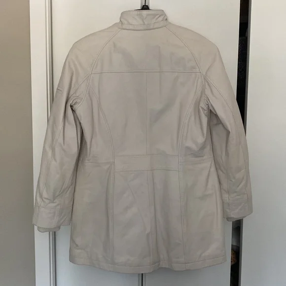 Danier leather coat - Picture 5 of 10